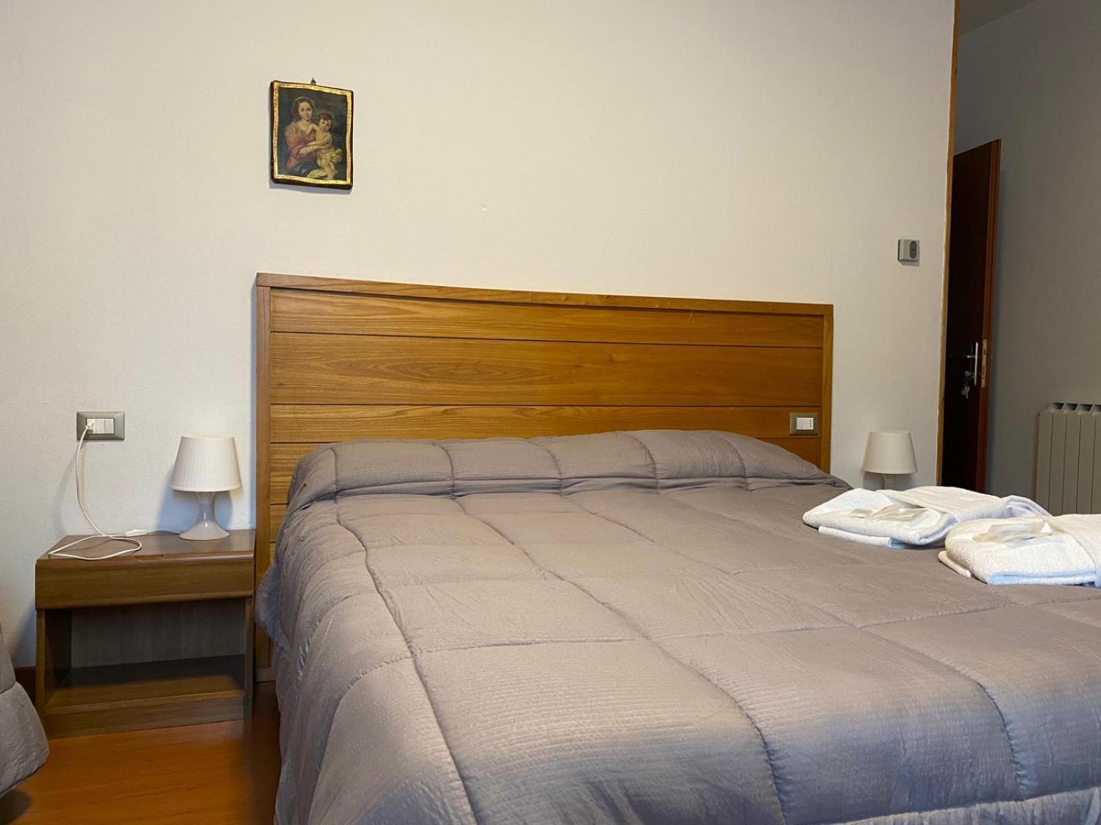 Albergo Quai Monno Buitenkant foto